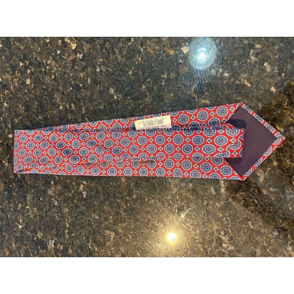 *3/$15 Elegant Red and Blue Patterned Tie - Picture 4 of 6